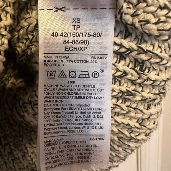 GAP Dolman Sleeve Sweater - Picture 7 of 7